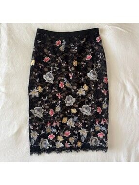 BCBGMAXAZRIA Floral Tailored Pencil Midi Skirt Embroidered Lace Full Back Zip XS
